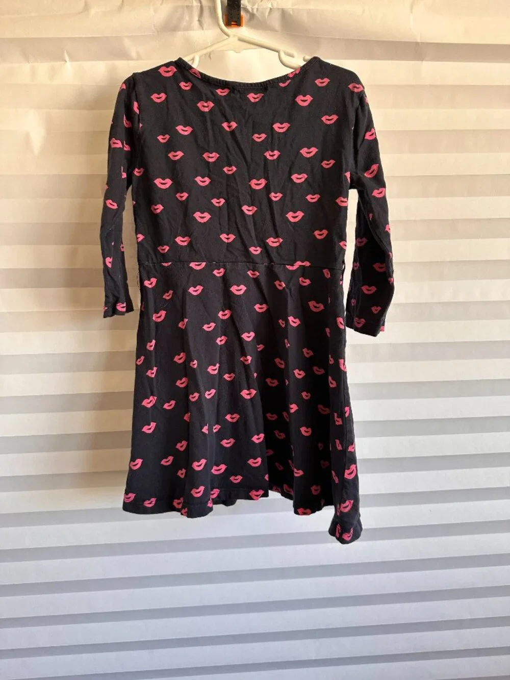 Gap Girls Dark Navy Blue Dress Lips Graphic Print Size 6/7 Small Long Sleeve